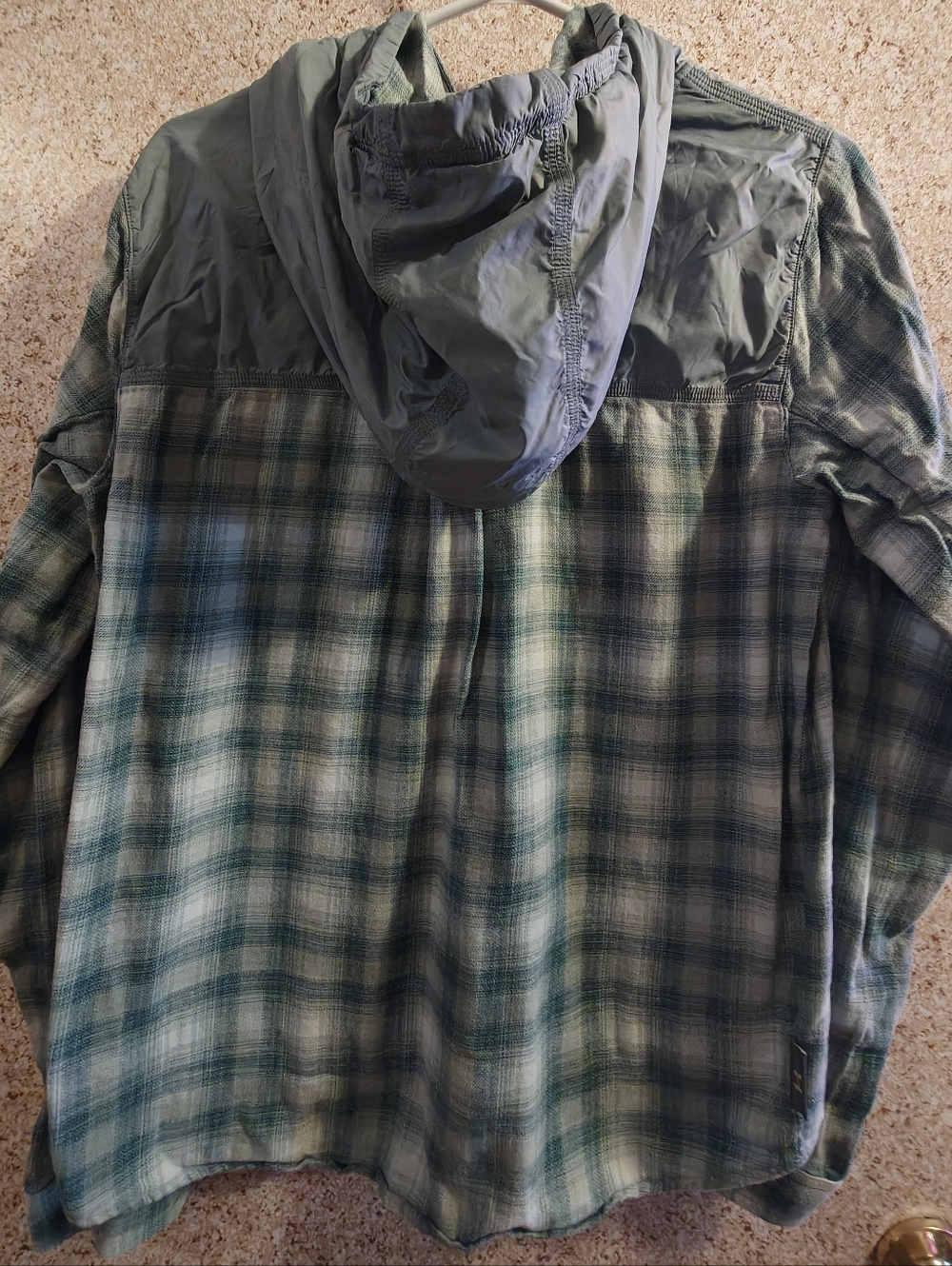 Under Armour Women's Teal and White Plaid Hooded Button-Up Size M - Picture 6 of 9